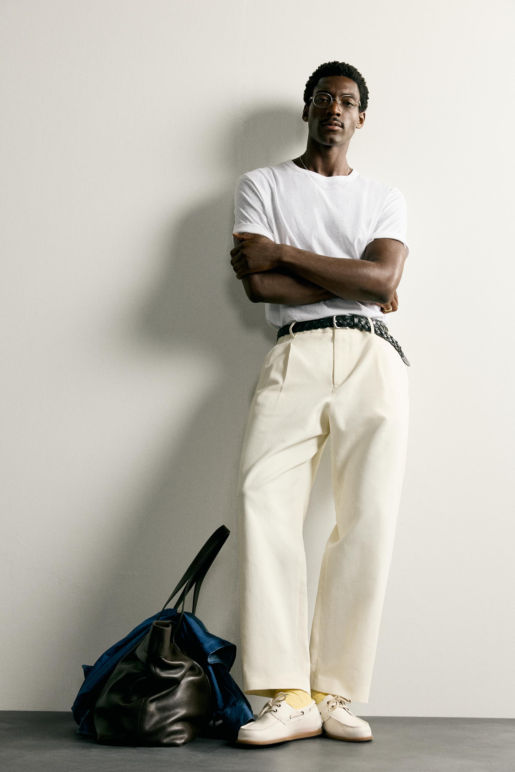 LIGHTWEIGHT REGULAR FIT T-SHIRT